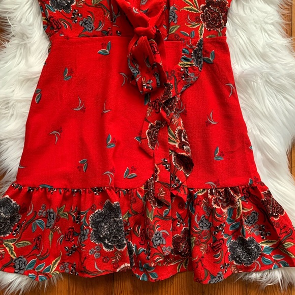 Selfie Leslie Tie Dress - Picture 4 of 10